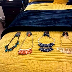 ⬇️⬇️PRICE DROP⬇️⬇️NEW—-Vintage Paparazzi necklaces